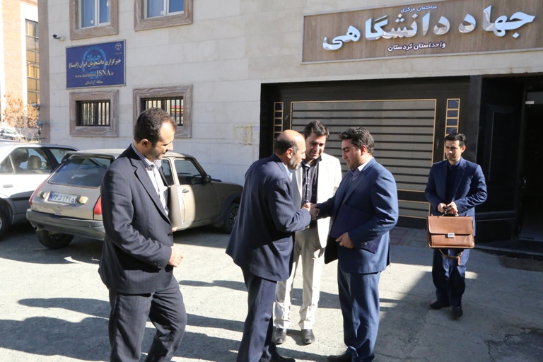 بازدید مدیرکل امنیتی و انتظامی استانداری از خبرگزاری ایسنا منطقه‌ی کردستان