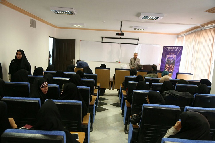 طرح دانشجو معلم قرآن کریم در جهاد دانشگاهی کردستان