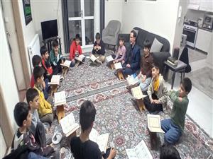 محفل انس با قرآن ویژه فرزندان اساتید دانشگاه صنعتی اصفهان برگزار شد