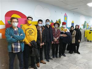 بازدیدهای روتین  از کودکان بیمار بستری در بیمارستان امام خمینی(ره) و مرکز طبی کودکان توسط اعضای کانون خیریه روزهای مهربانی